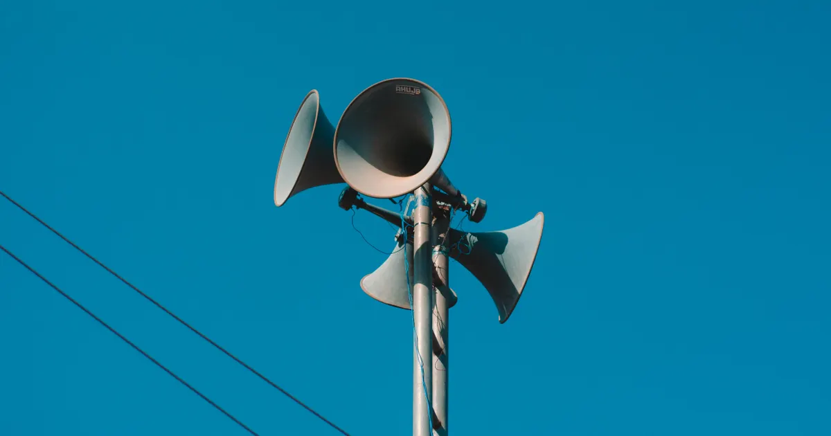 Un mégaphone qui figure une prise de parole publique, en illustration de la section « Le digital PR et les liens gagnés qui tiennent dans la durée »