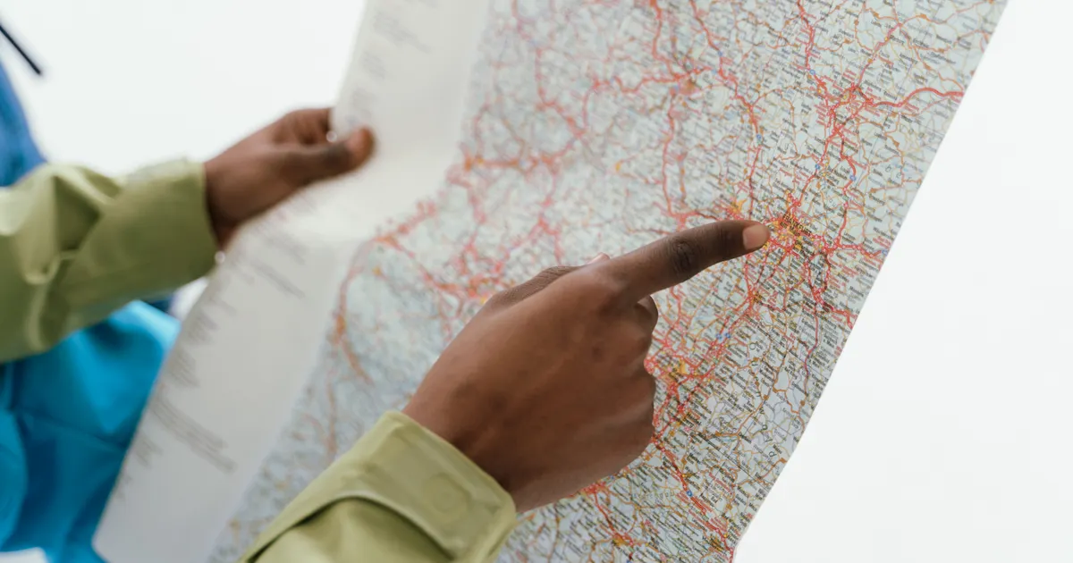 Un plan de ville utilisé pour se repérer, en illustration de la section « Des pages locales qui ne sont pas des pages satellites »
