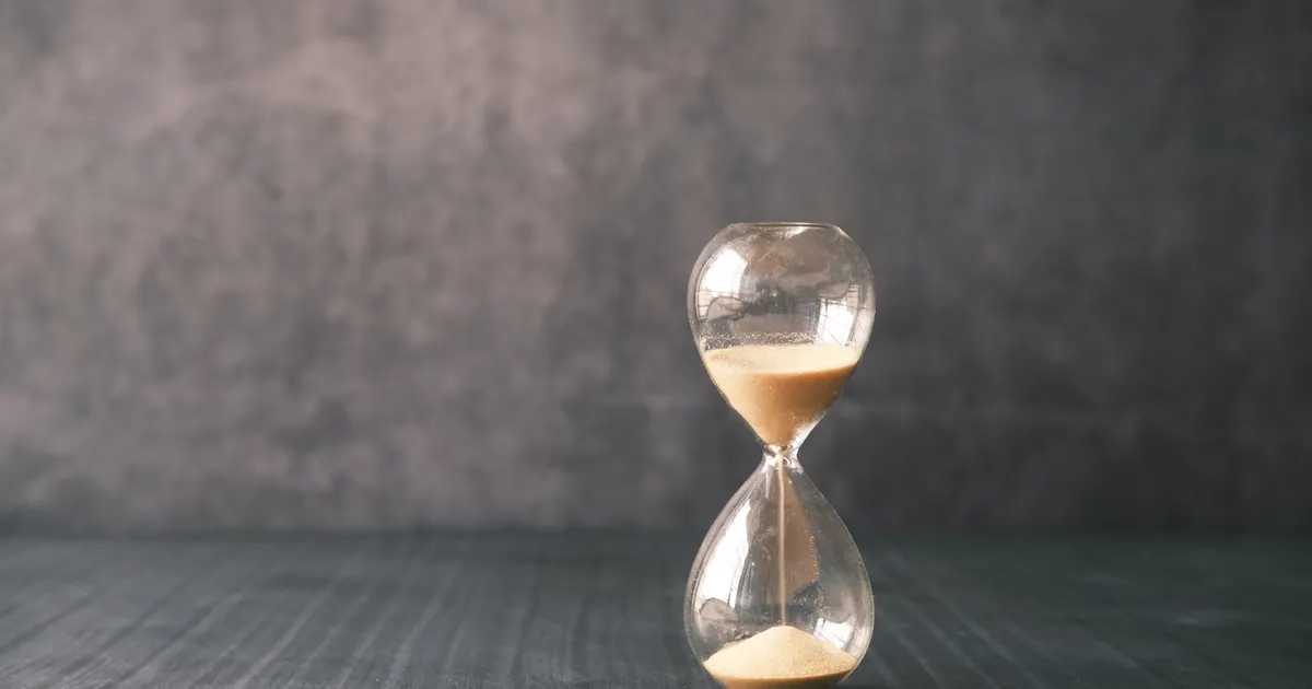 Un chronomètre qui mesure un temps écoulé, en illustration de la définition SEO de Migration de site